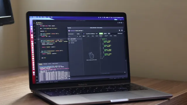 API Nədir və Frontend-Backend Necə Əlaqə Qurur?