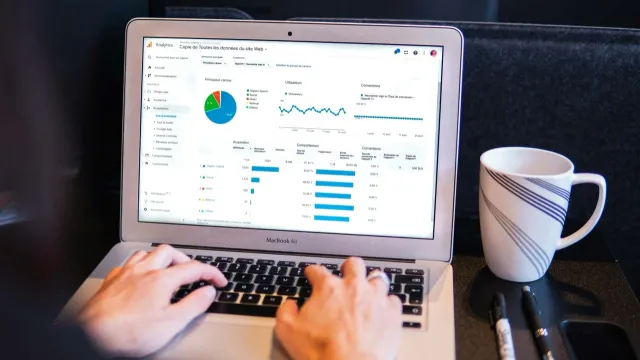 ERP/CRM Sistemləri (SAP, 1C) təlimi
