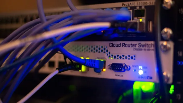Sistem Administrasiyası (Linux/Windows Server) təlimi